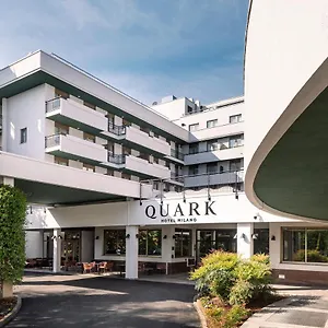 Quark Ξενοδοχείο