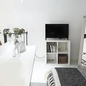 Апартаменты Comecasa Grazioso Loft In Crocetta Near Mangiagalli, Милан