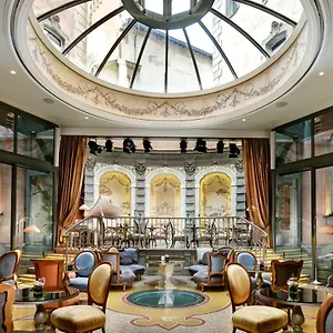 Chateau Monfort - Relais & Chateaux Hotell